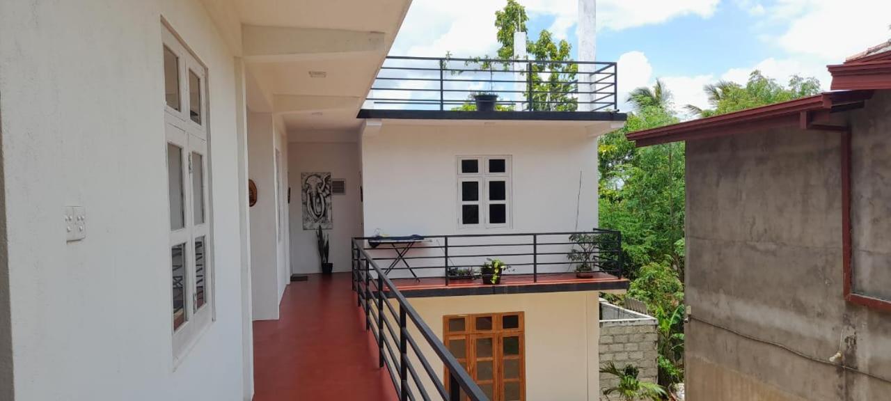 Lake Edge Resort Anuradhapura Exterior photo