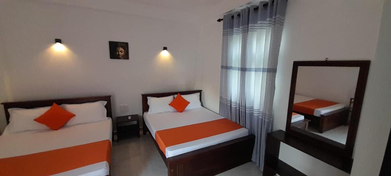 Lake Edge Resort Anuradhapura Exterior photo