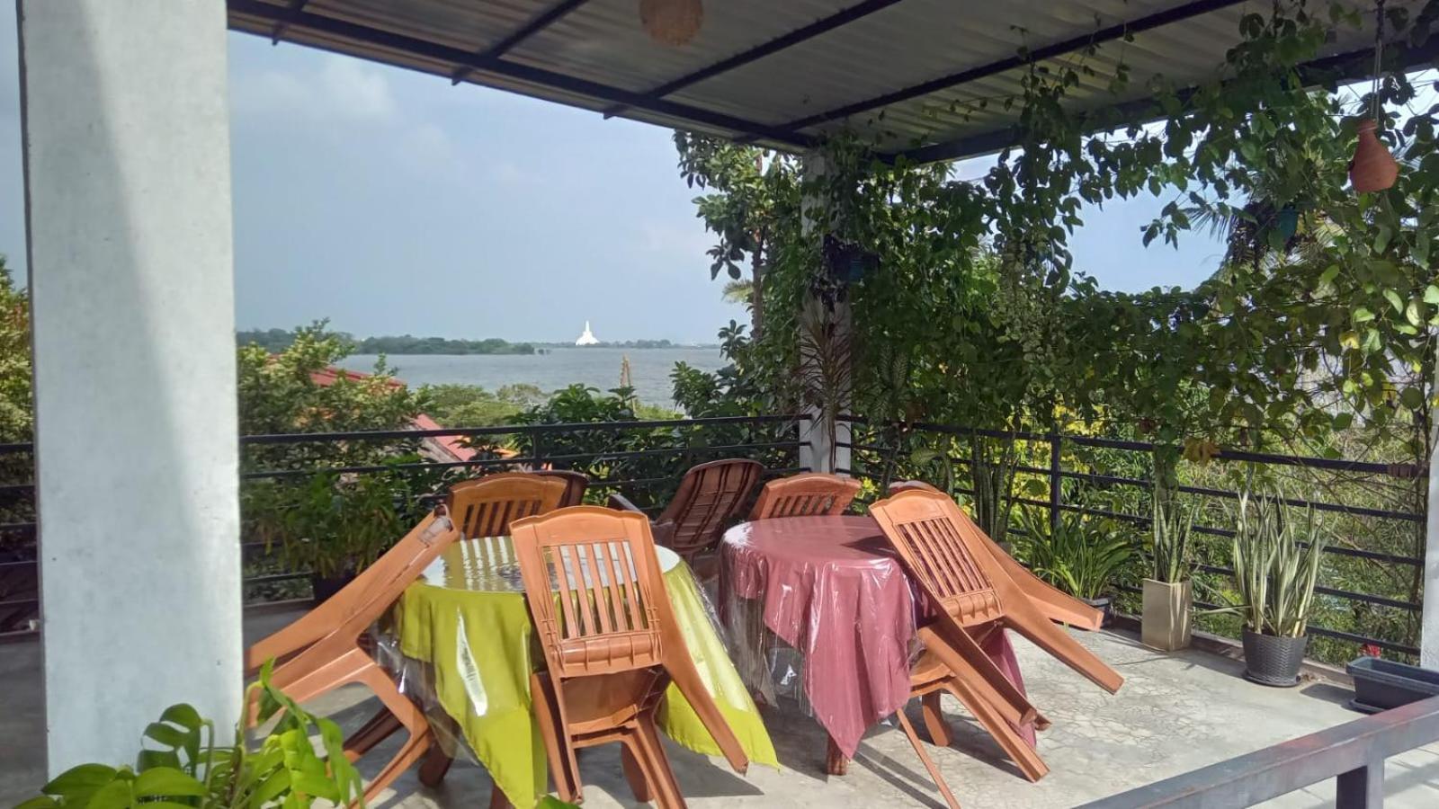 Lake Edge Resort Anuradhapura Exterior photo