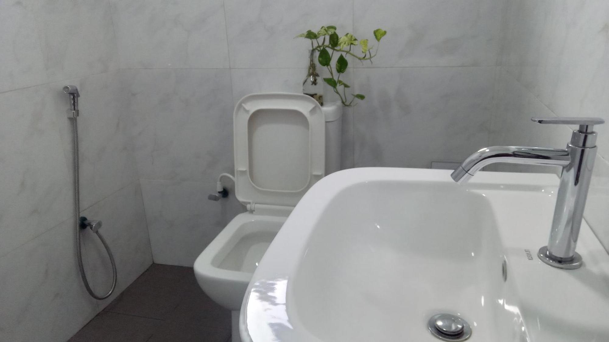 Lake Edge Resort Anuradhapura Room photo